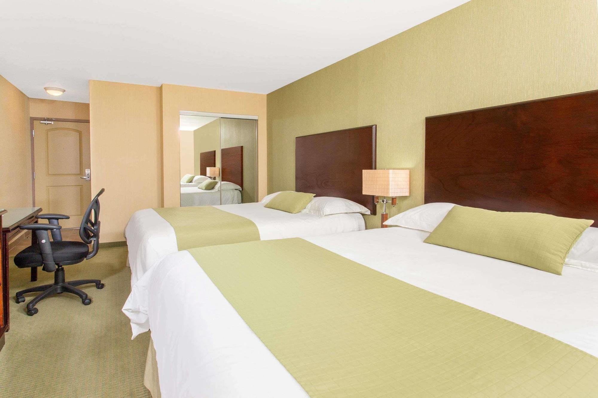 Ramada By Wyndham Williams Lake Eksteriør bilde